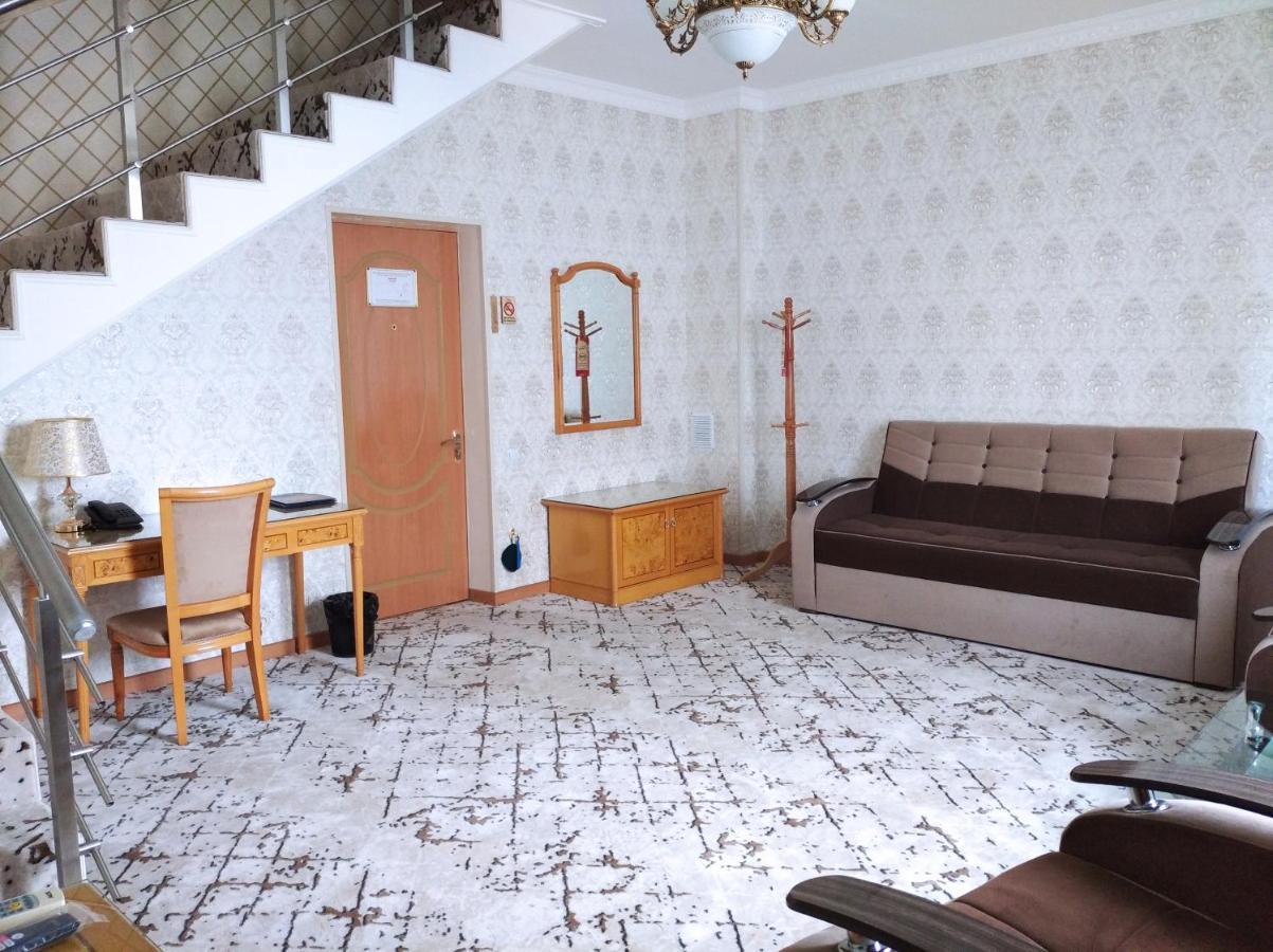 Asia Hotel Фергана Екстер'єр фото
