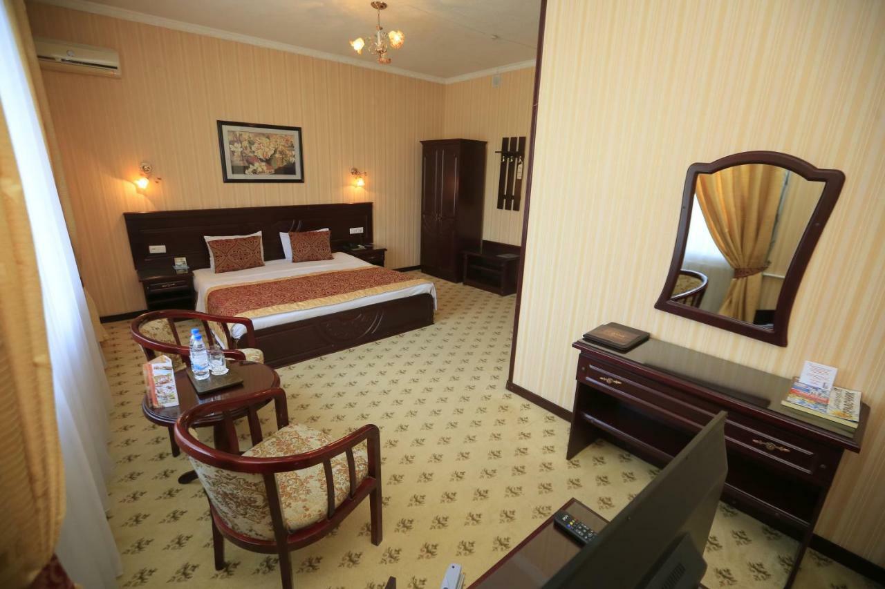 Asia Hotel Фергана Екстер'єр фото