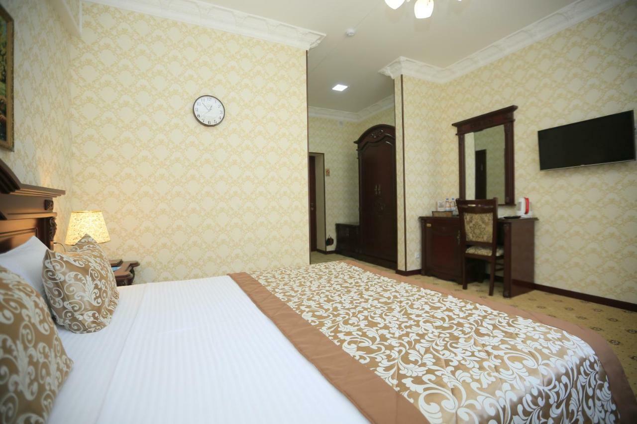 Asia Hotel Фергана Екстер'єр фото