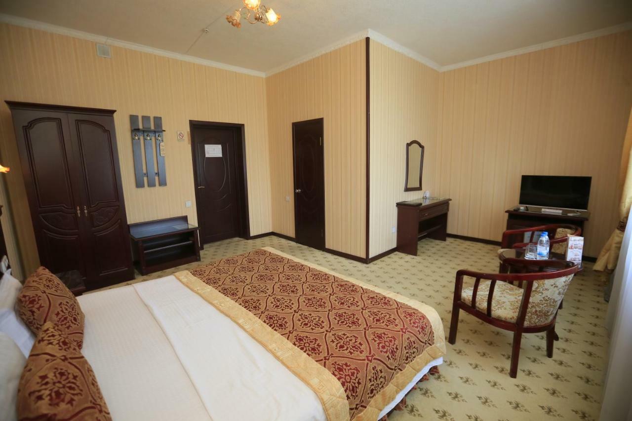 Asia Hotel Фергана Екстер'єр фото