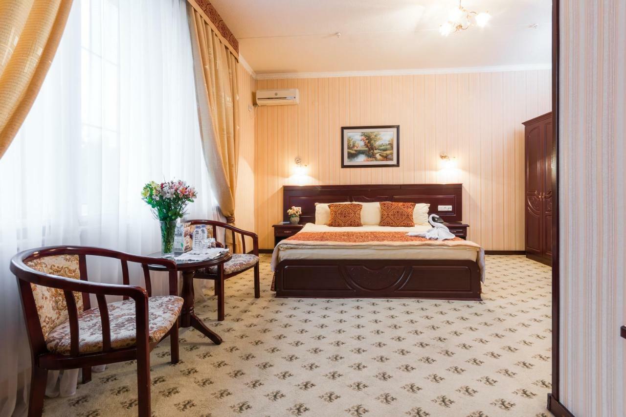 Asia Hotel Фергана Екстер'єр фото