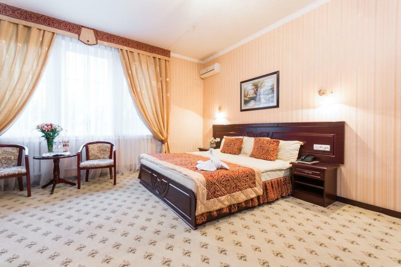 Asia Hotel Фергана Екстер'єр фото